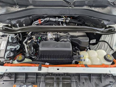 Used 2022 Ford Explorer Platinum w/ Technology Package image 38