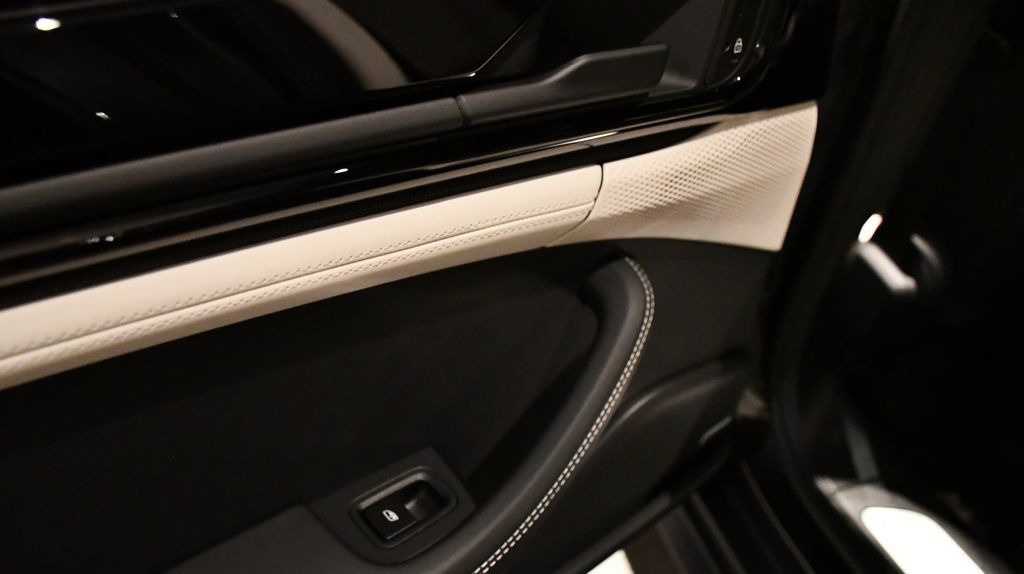 Certified 2026 Porsche Panamera 4 AWD/4WD image 21