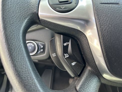 Used 2016 Ford Escape SE w/ Equipment Group 201A FWD image 14