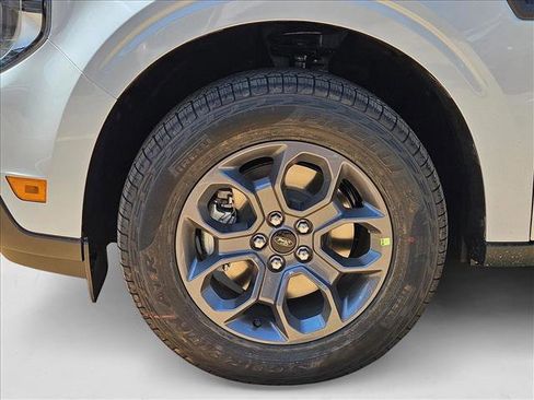 New 2025 Ford Maverick XLT w/ XLT Luxury Package image 10