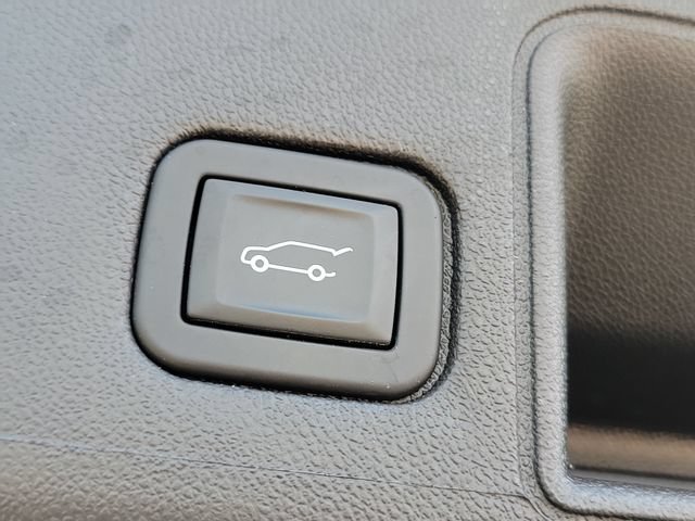 Used 2024 GMC Terrain SLT AWD/4WD image 37