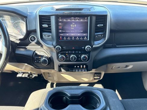 Used 2020 RAM 1500 Big Horn AWD/4WD image 25