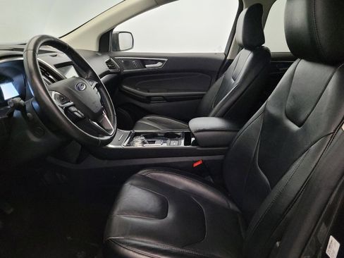 Used 2020 Ford Edge Titanium AWD/4WD image 17