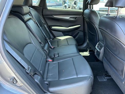 Used 2023 INFINITI QX50 Pure FWD image 17