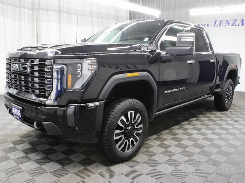 Used 2024 GMC Sierra 2500 Denali Ultimate w/ Max Trailering Package image 6
