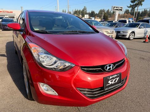 Used 2012 Hyundai Elantra Limited w/ Technology Pkg 5 image 2