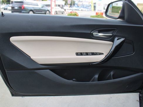 Used 2020 BMW 230i xDrive Convertible w/ Convenience Package image 47