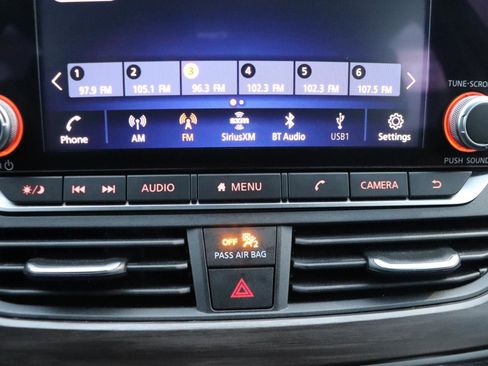 Used 2024 Nissan Altima 2.5 SV image 30