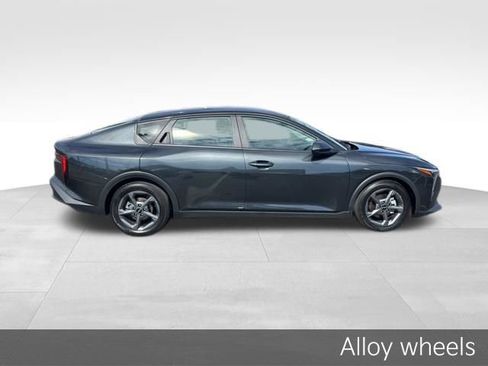 Certified 2025 Kia K4 LXS image 9