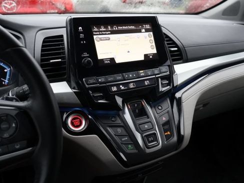 Used 2021 Honda Odyssey Touring image 13