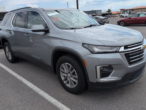 Used 2023 Chevrolet Traverse LT w/ LPO, Cargo Package AWD/4WD image 7