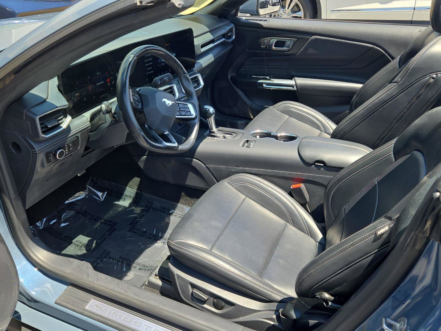 Used 2025 Ford Mustang Premium RWD image 16