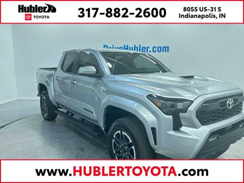 Used 2024 Toyota Tacoma TRD Sport image 1