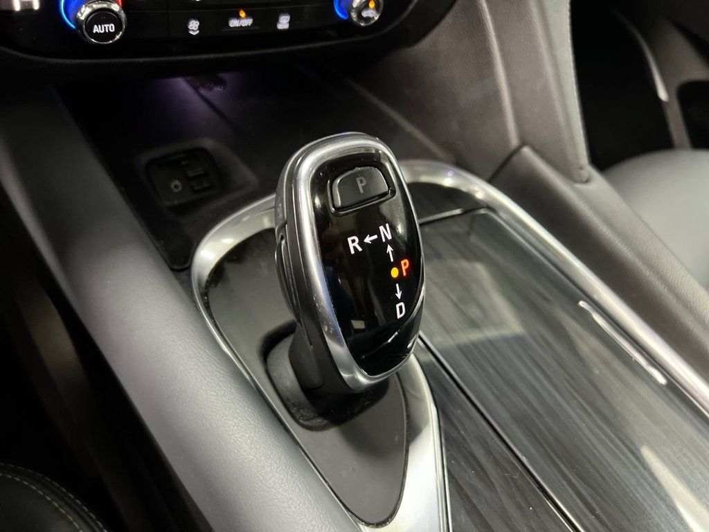 Used 2020 Buick Enclave Essence w/ LPO, Floor Liner Package FWD image 17