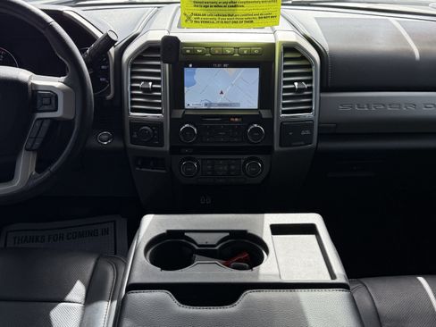 Used 2017 Ford F250 Lariat w/ Lariat Ultimate Package image 13