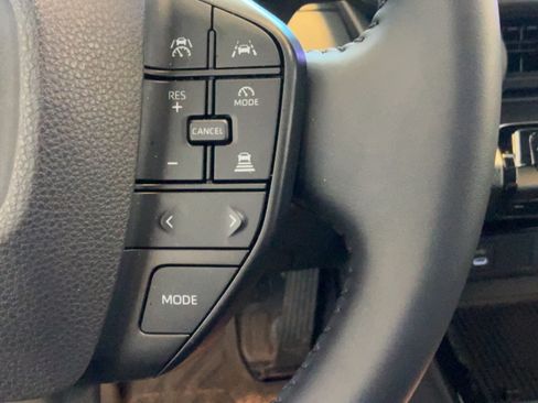 Certified 2025 Toyota Prius LE FWD image 17