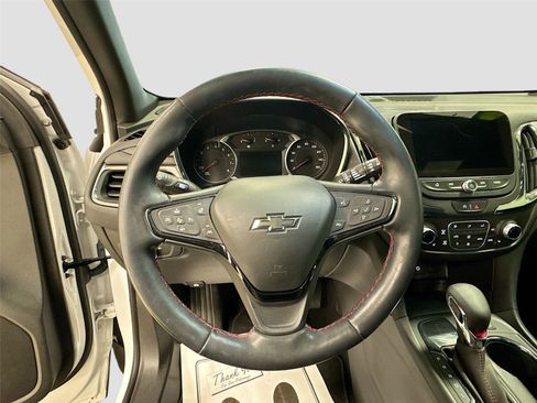 Used 2024 Chevrolet Equinox RS w/ RS Leather Package image 11