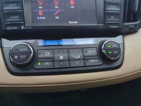 Used 2018 Toyota RAV4 XLE FWD image 8