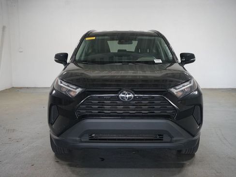 Used 2025 Toyota RAV4 XLE FWD image 2