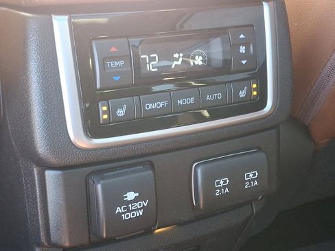 Used 2022 Subaru Ascent Touring w/ Popular Package #2A image 11