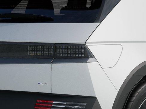 New 2026 Hyundai Ioniq 5 SE image 10