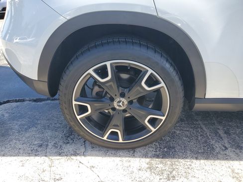 Used 2019 Mercedes-Benz GLA 250 image 38