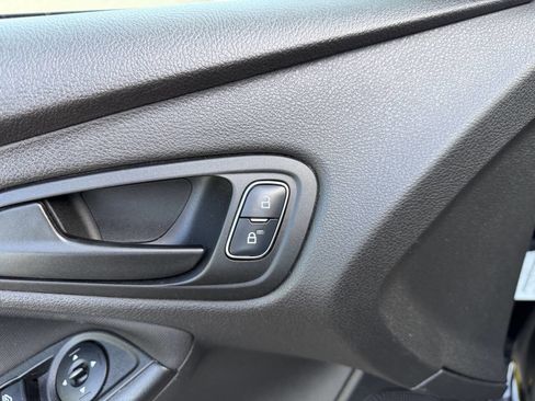 Used 2018 Ford Focus S FWD image 32