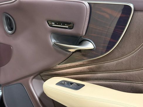 Used 2018 Lexus LS 500 AWD w/ Interior Upgrade Package image 43