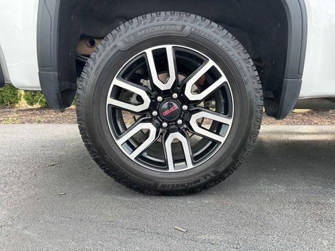 Used 2023 GMC Sierra 1500 AT4 w/ Technology Package image 42