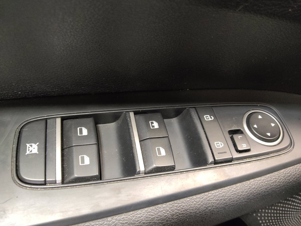 Used 2019 Kia Forte LXS FWD image 27