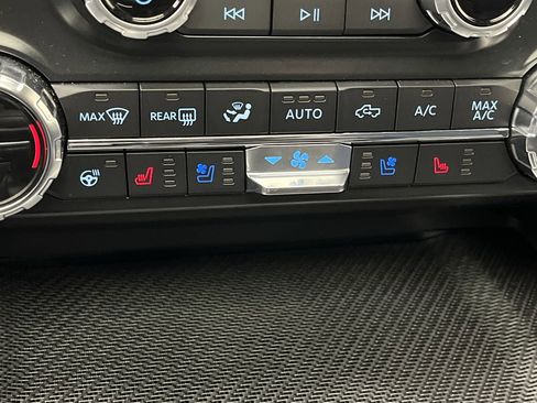 Certified 2022 Ford F150 Raptor w/ Raptor 37 Performance Package image 24