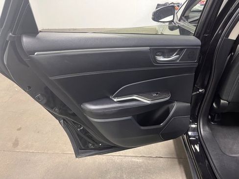 Used 2020 Honda Clarity Plug-In Hybrid image 19