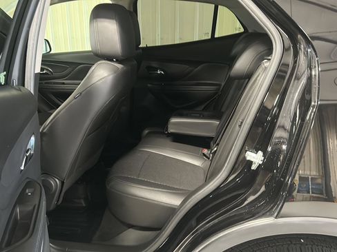 Used 2021 Buick Encore Preferred w/ Safety Package image 12