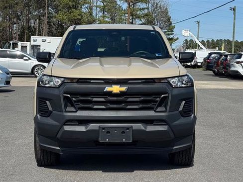 Used 2023 Chevrolet Colorado W/T image 3