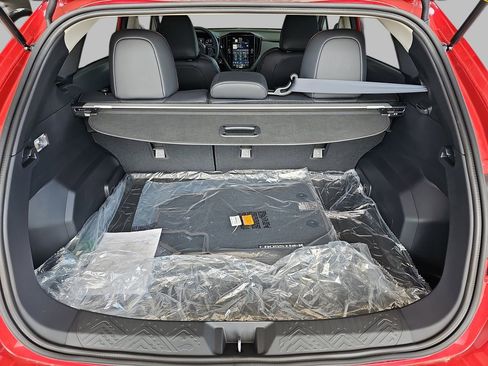 Certified 2025 Subaru Crosstrek 2.5i Limited w/ Crosstrek Mirror Package image 15