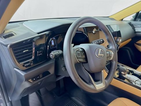 Used 2025 Lexus NX 250 FWD w/ Accessory Package (2T) image 10