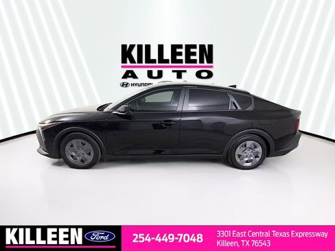 Used 2025 Kia K4 LX image 4