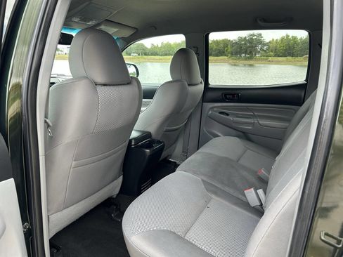 Used 2012 Toyota Tacoma PreRunner w/ TRD Sport Pkg RWD image 36