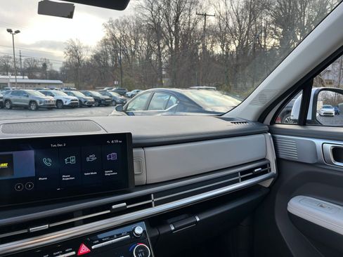 Used 2025 Hyundai Santa Fe SEL image 31