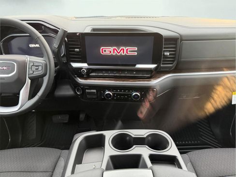 New 2026 GMC Sierra 1500 SLE w/ Preferred Package AWD/4WD image 35