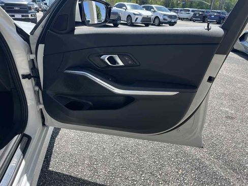 Used 2024 BMW 330i Sedan RWD image 29