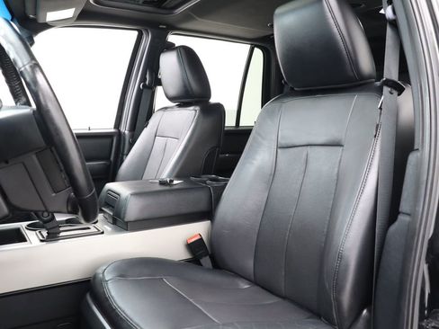 Used 2015 Ford Expedition XLT w/ Equipment Group 202A image 15