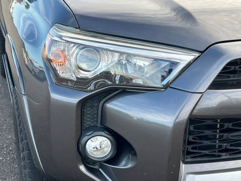 Used 2015 Toyota 4Runner Trail AWD/4WD image 14