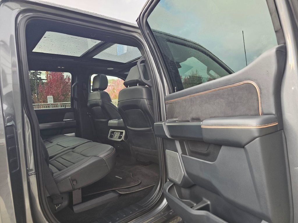 Used 2024 Ford F250 Platinum AWD/4WD image 16