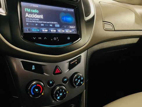 Used 2016 Chevrolet Trax LTZ image 18