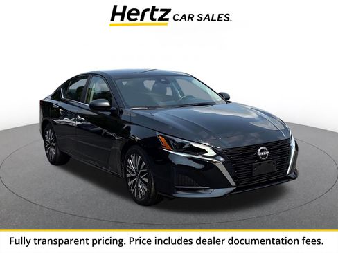 Used 2025 Nissan Altima 2.5 SV FWD image 1