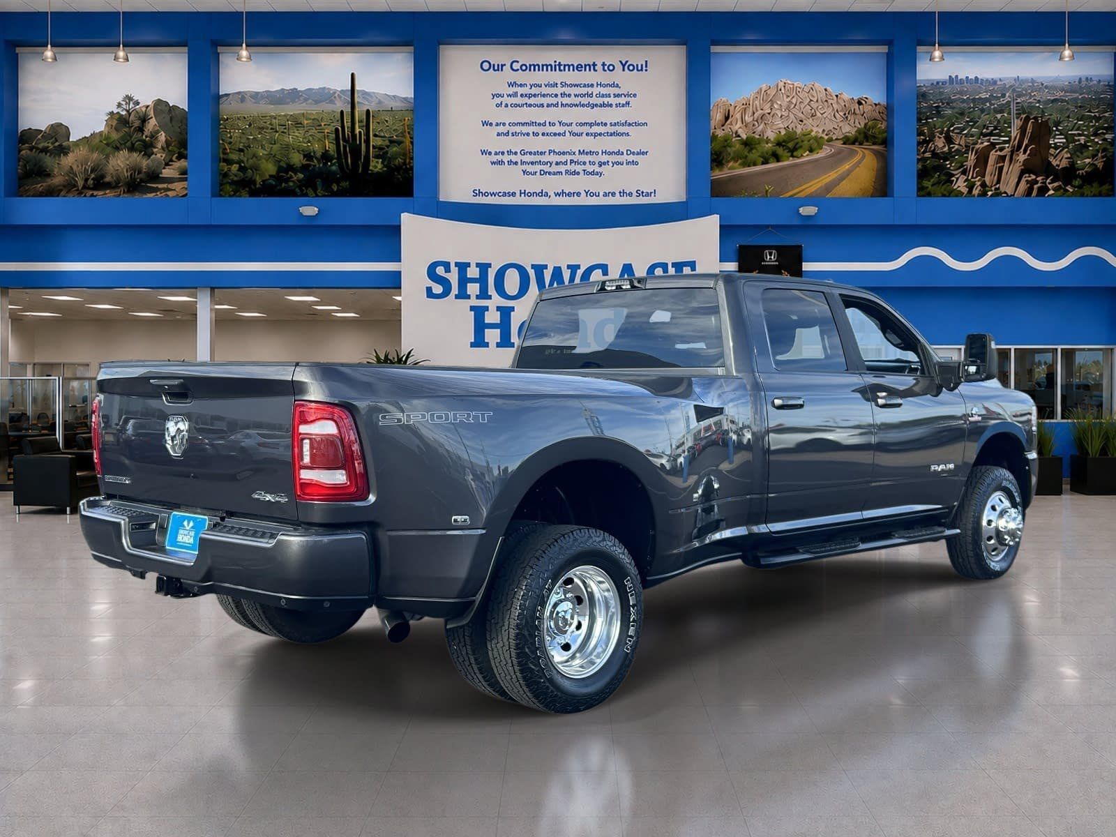 Used 2024 RAM 3500 Big Horn w/ Sport Appearance Package AWD/4WD image 10