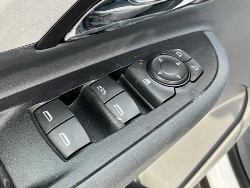 Used 2020 Chevrolet Bolt LT image 24