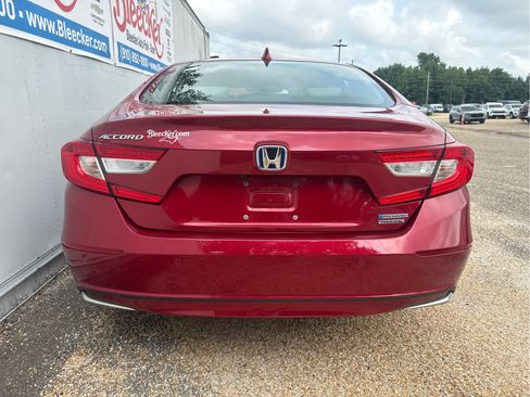 Used 2021 Honda Accord Touring image 4