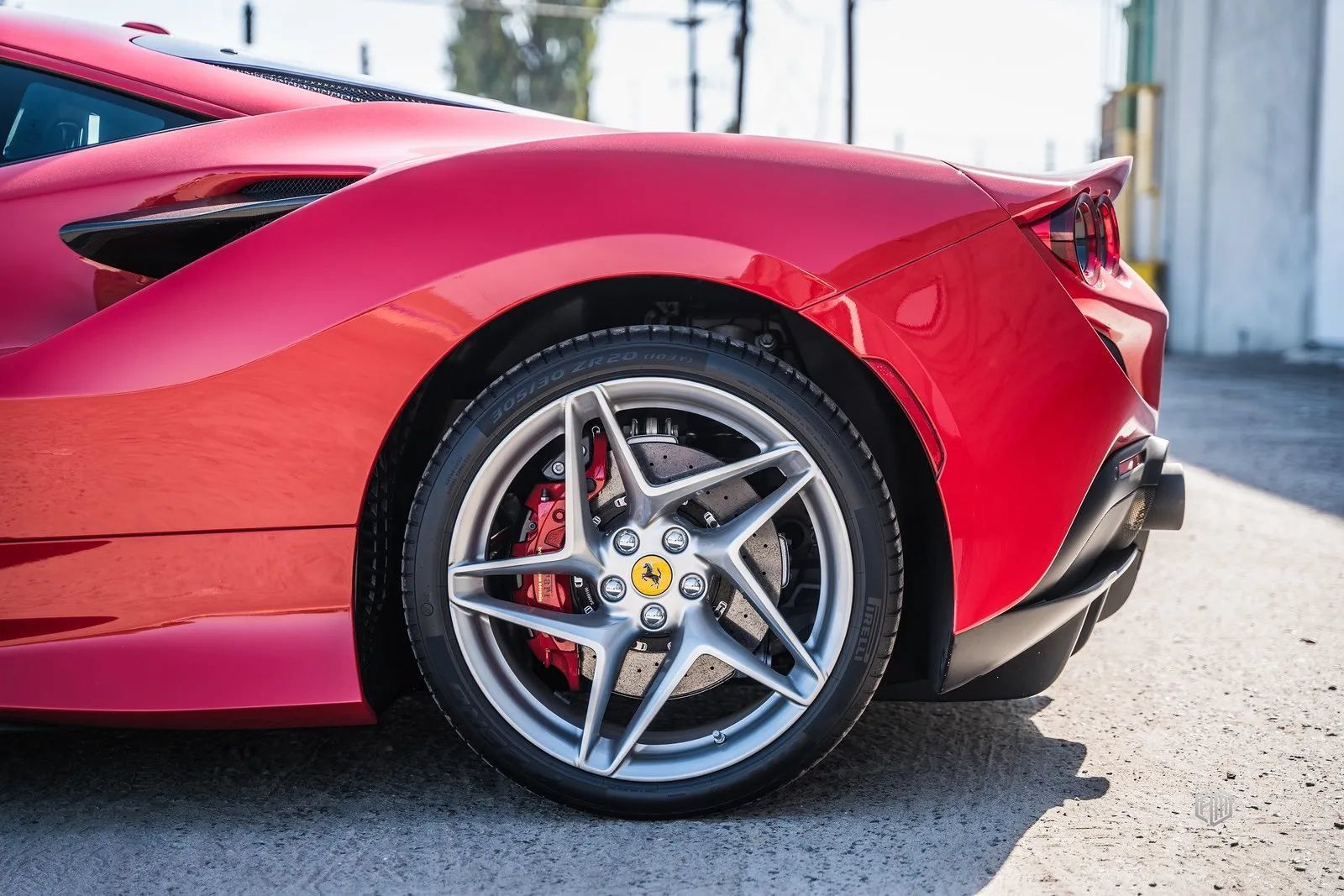 Used 2021 Ferrari F8 Tributo RWD image 28